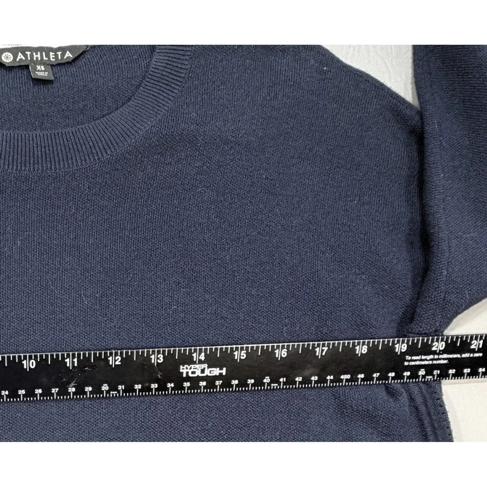 Athleta Sweater Women XS Navy Blue Excellent Diagonal Stripe Thumbhole Crew Neck